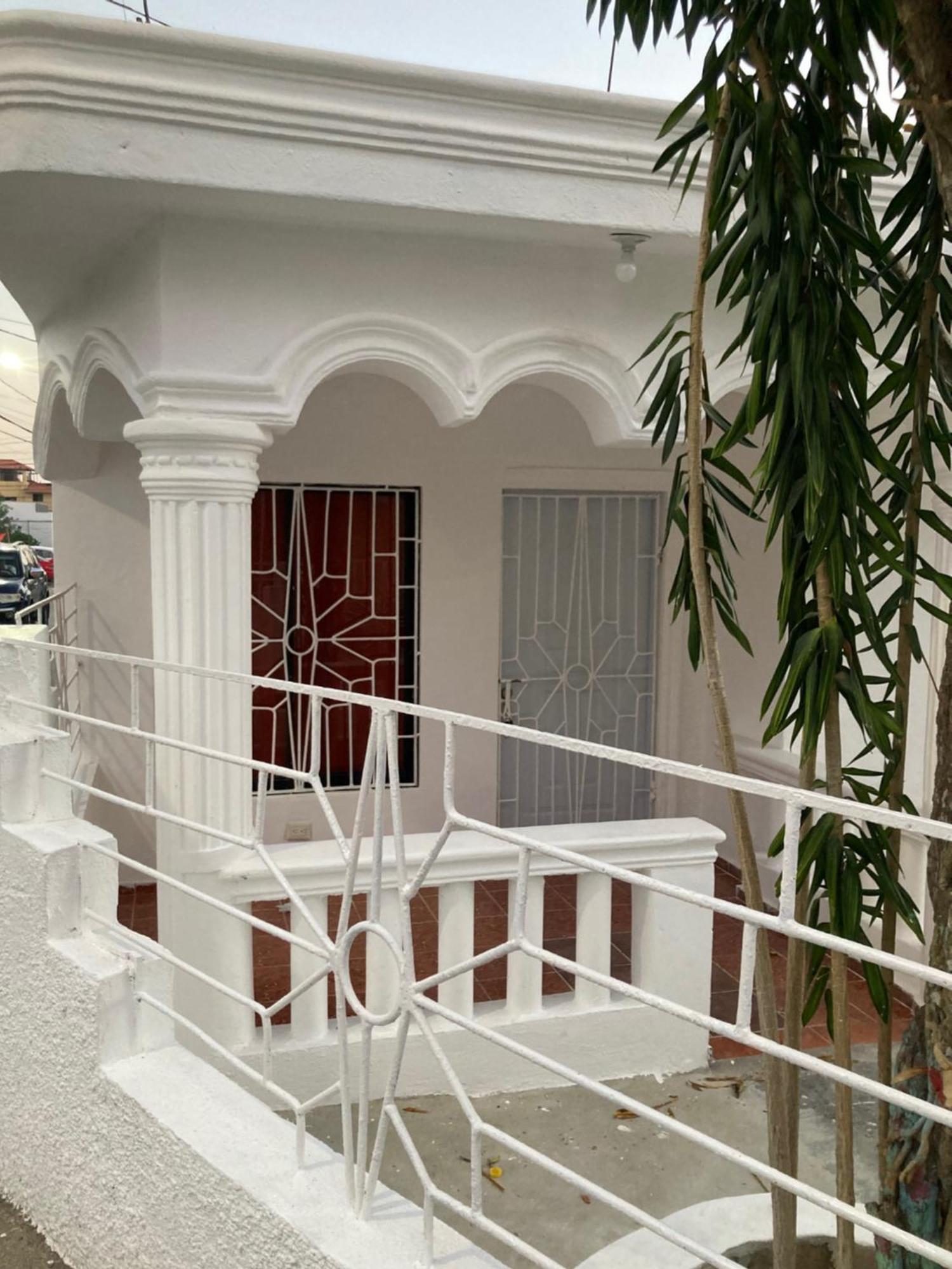 Hostel El Hoyo Bayahibe Bagian luar foto